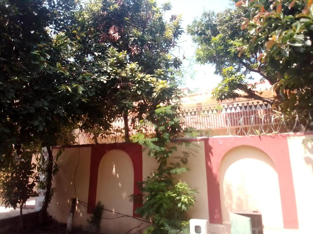 Newly Renovated Guesthouse Islamabad Bagian luar foto